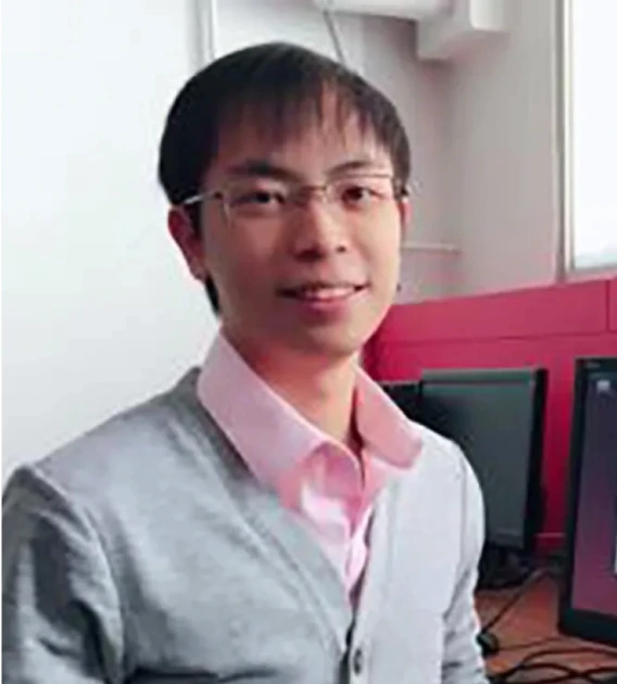 Maxwell Cui 